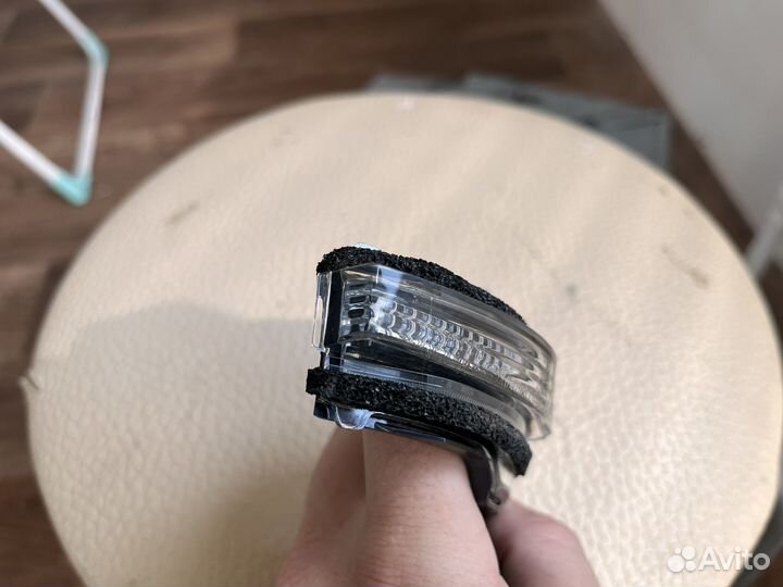 Повторитель правого зеркала Lexus NX 200 300