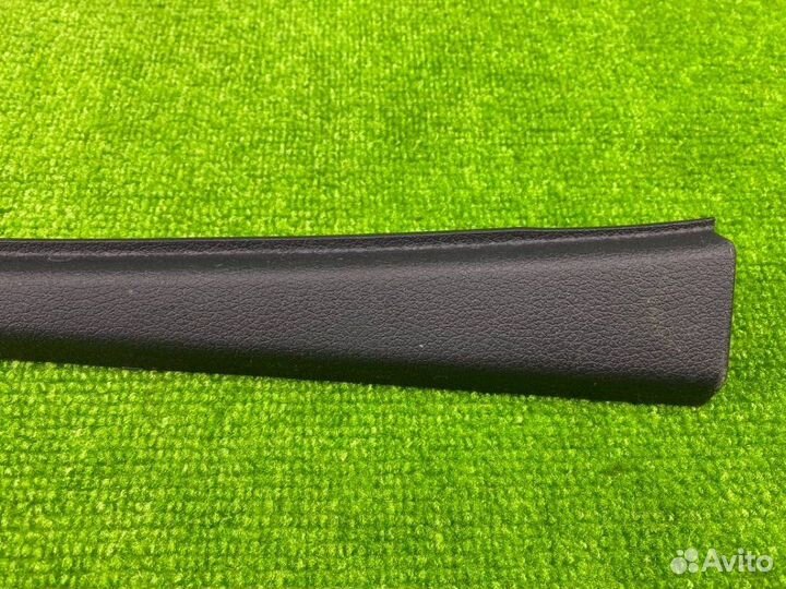 Обшивка салона левая Audi Q7 4L BAR 2008