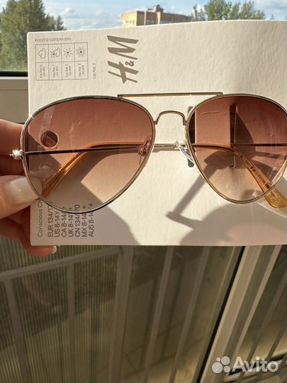 Солнцезащитные очки hm