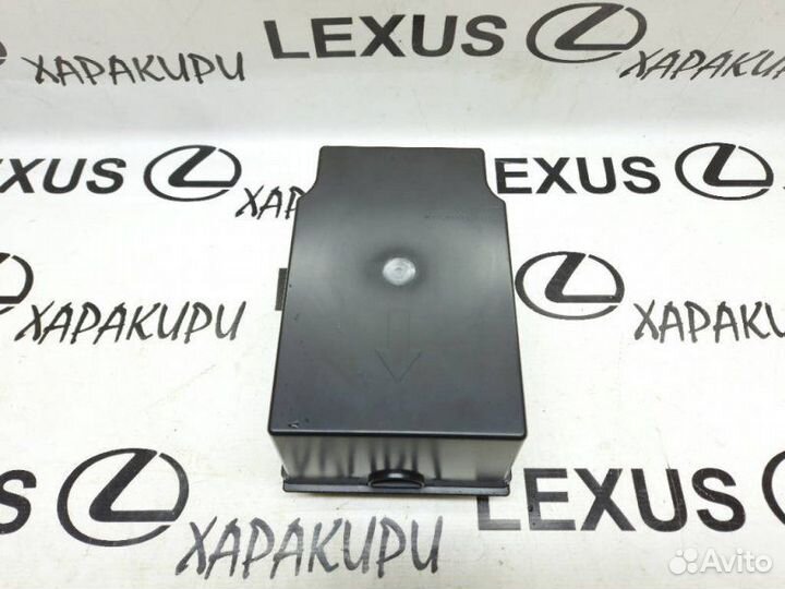 Бардачок ящик центральный Lexus Rx4 Rx200T Rx300