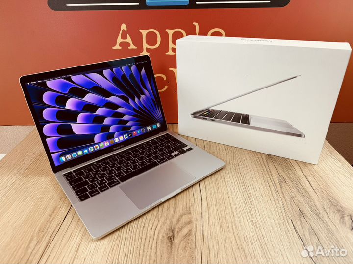 Топ MacBook Pro 13 2020/16GB/512GB полный комплект