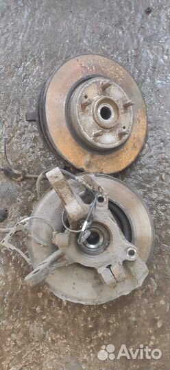 Поворотные кулаки Мицубиси Лансер 10