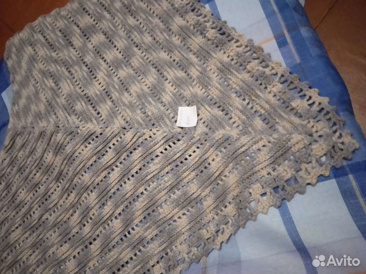 Шаль новая