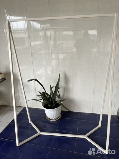 Вешалка напольная