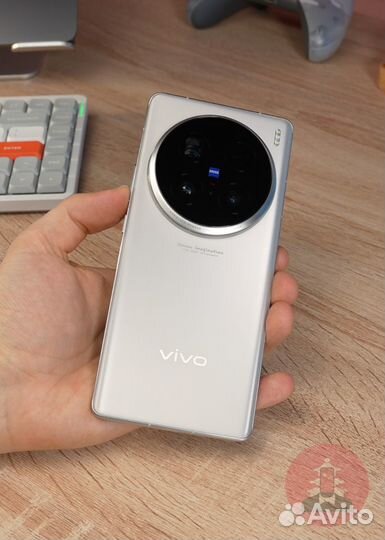 vivo X100 Ultra, 12/256 ГБ