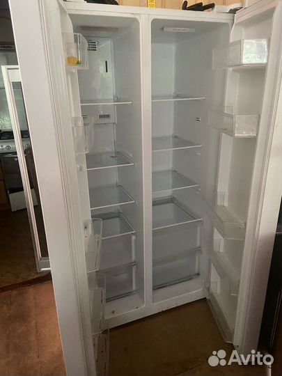 Холодильник двухдверный zarget