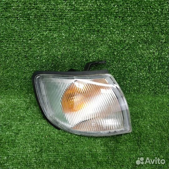 Поворотник правый Nissan Maxima A32 1998 SK-76980