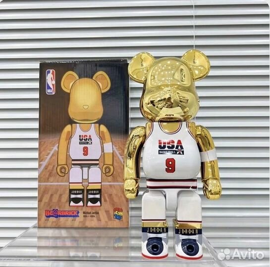 Bearbrick 28 см