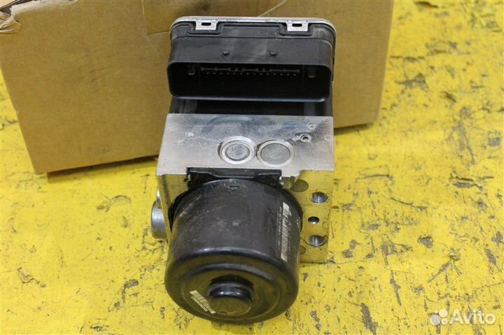 Блок ABS Volkswagen Touareg 2 2010-2018