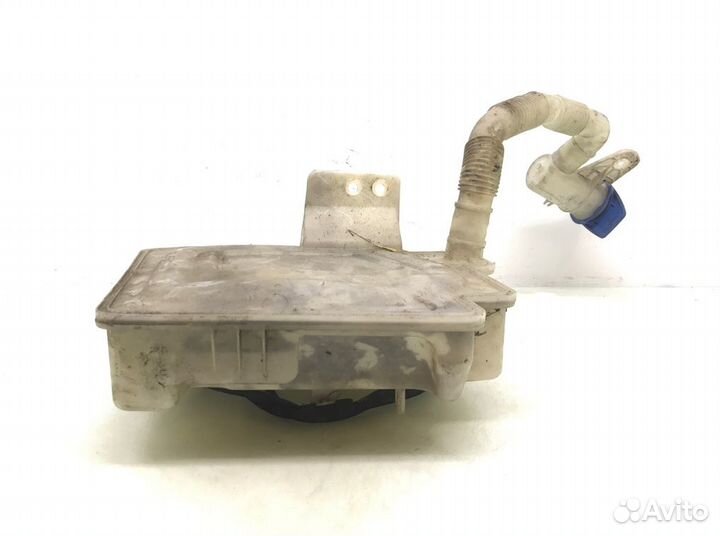 Бачок омывателя Volkswagen Golf 5 1.9 TDI 2004