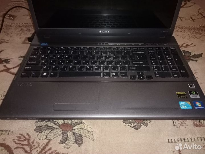 Ноутбук sony vaio VPC-F13S8R