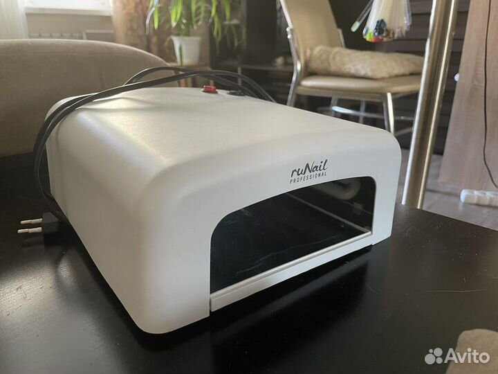 Лампа для ногтей