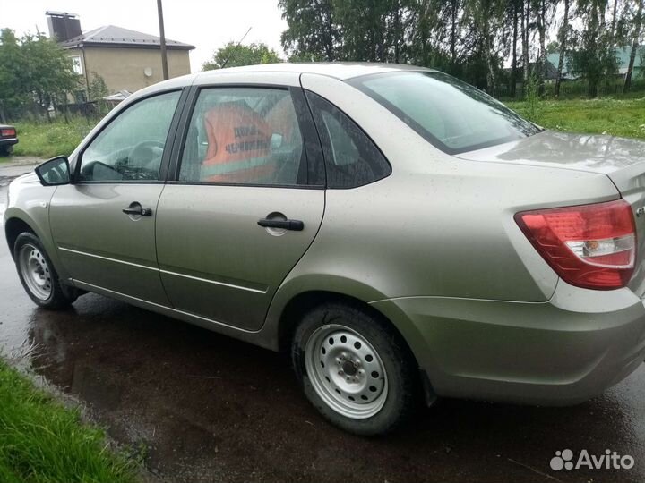 LADA Granta 1.6 МТ, 2019, 28 000 км