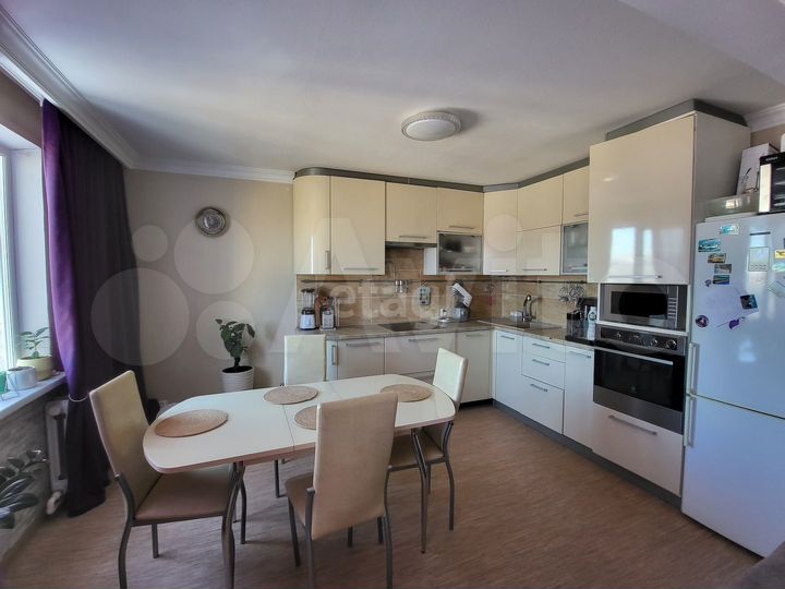 4-к. квартира, 101,8 м², 7/9 эт.