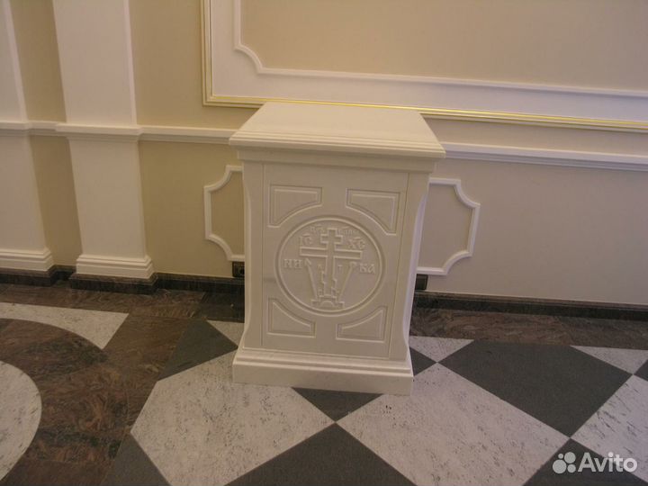 Жертвенник из мрамора