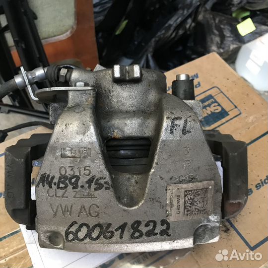 Суппорт передний левый Audi A4 B9