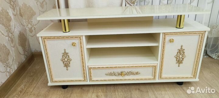 Тумба под телевизор бу