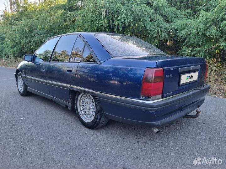 Opel Omega, 1992