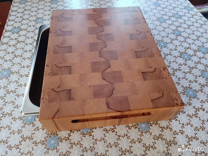 Торцевая разделочная доска с гастроемкостью