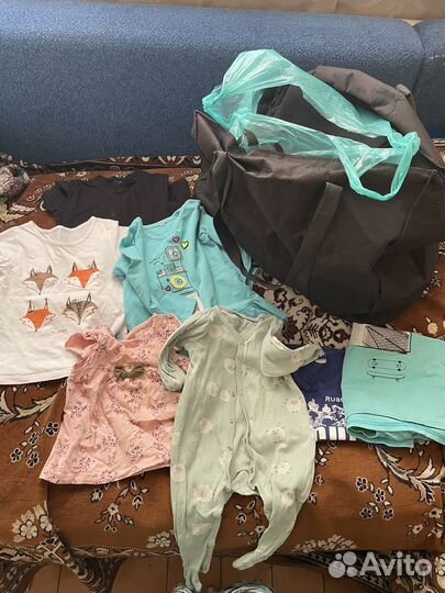 Отдам даром детские вещи