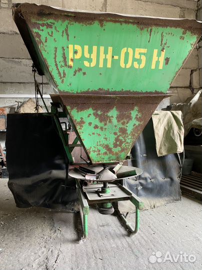 Разбрасыватель удобрений навесной рун-0,5