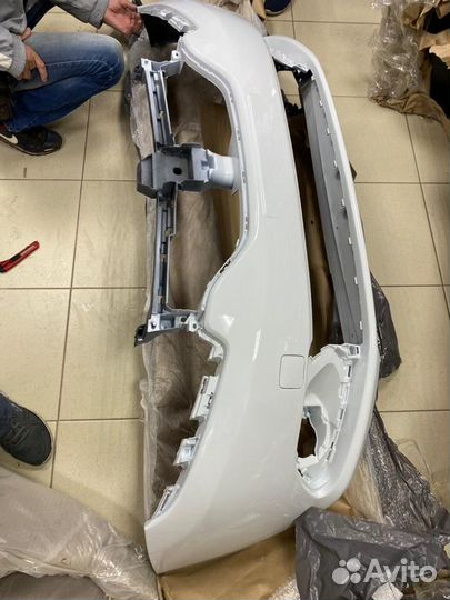 Бампер Логан 2 цвет 369 blanc glacier