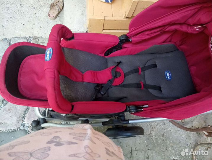 Прогулочная коляска