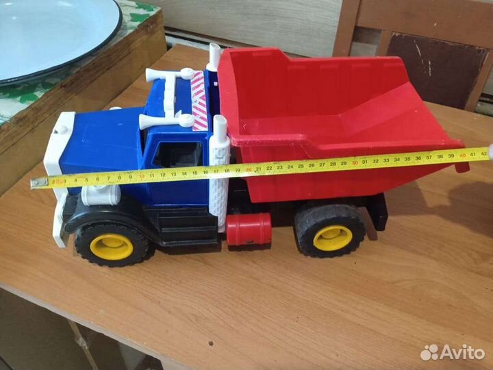 Большой грузовик игрушка