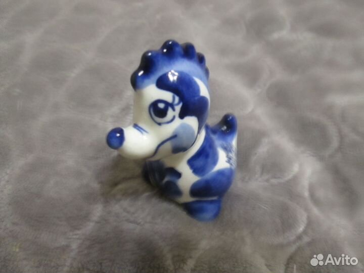 Фигурки животных гжель