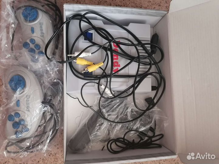 Игровая приставка dendy junior