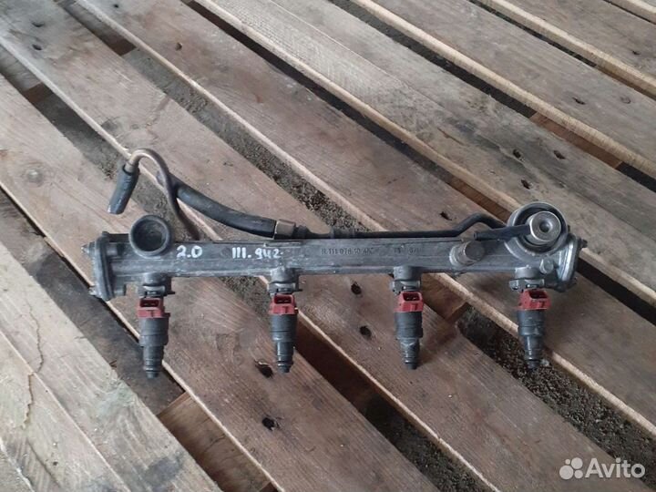 Рампа топливная Mersedes Benz E Class W210