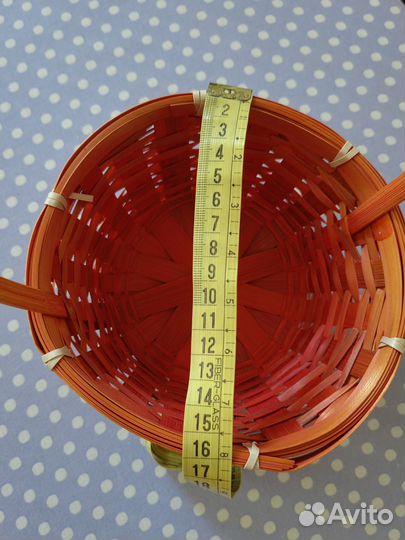 Корзиночка плетеная новая, красивая