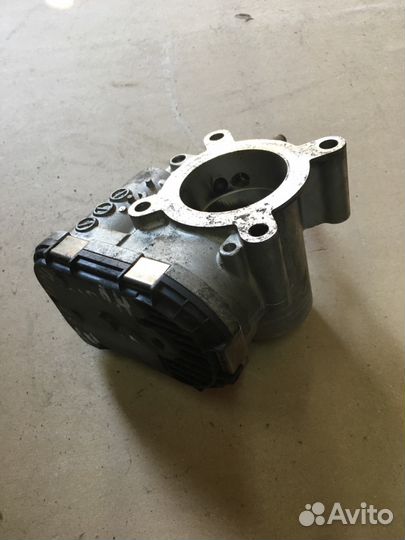 Дроссельная заслонка 030133062C VW Polo 1.4