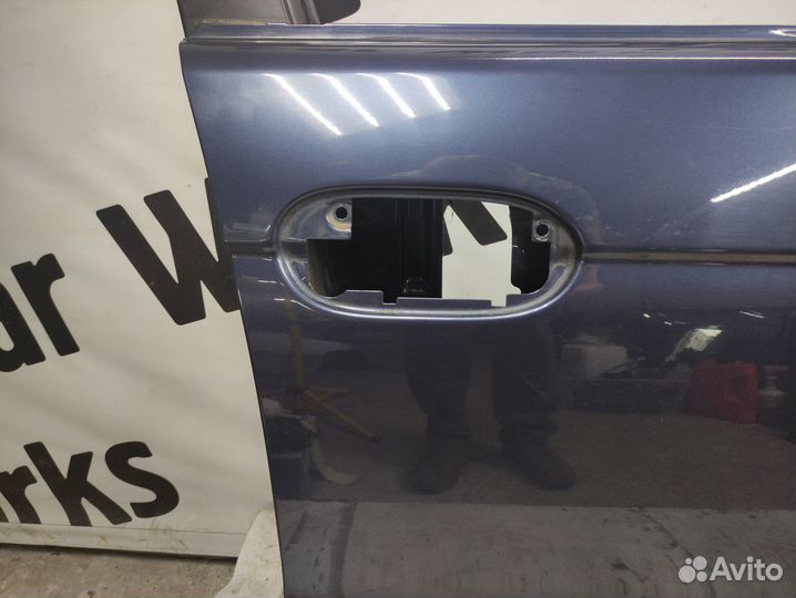 Передняя правая дверь BMW E39