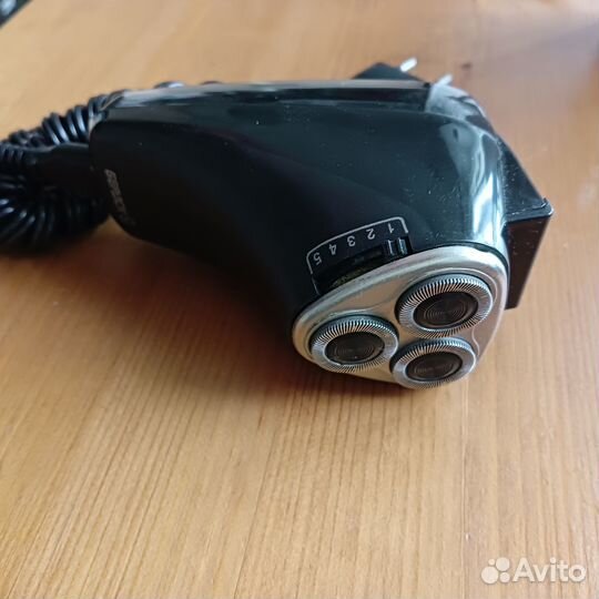 Электробритва Бердск 9 отличная в футляре