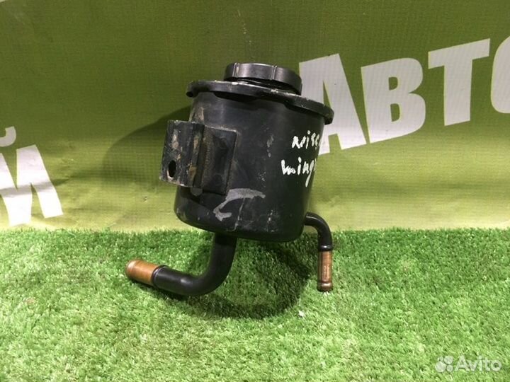 Бачок гидроусилителя руля Nissan Wingroad Y10