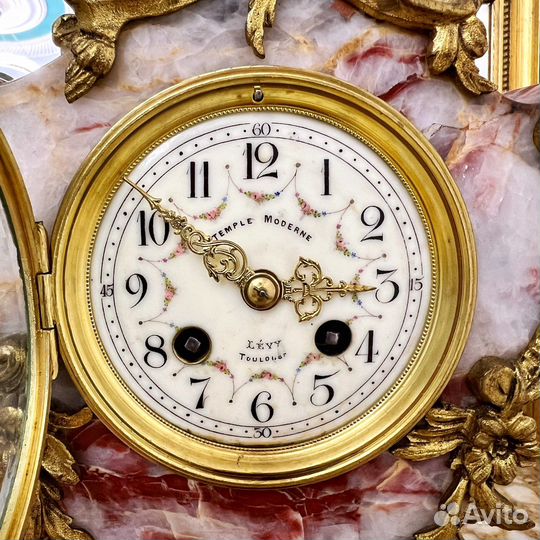 Каминные часы с канделябрами. Франция