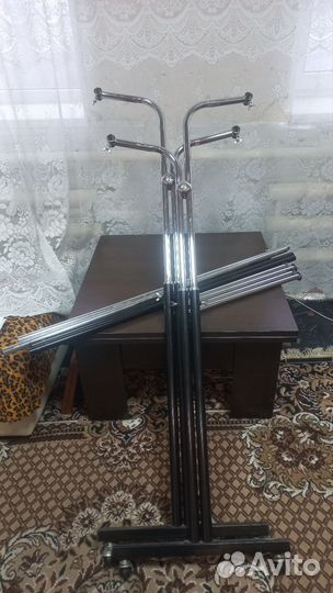 Вешалка для одежды напольная