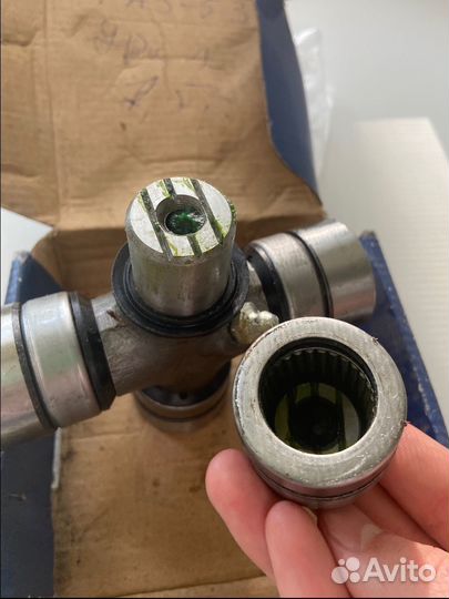 Крестовина карданного вая