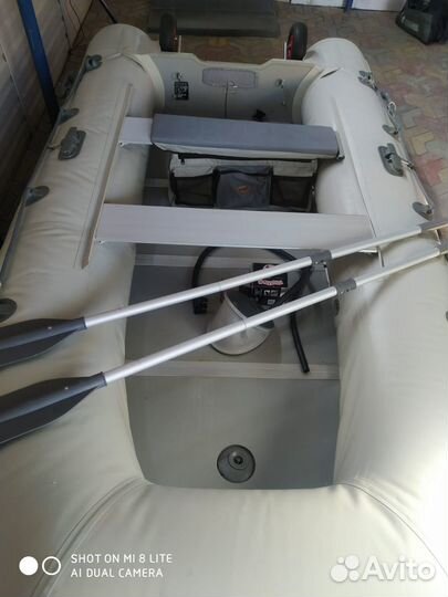 Моторная лодка