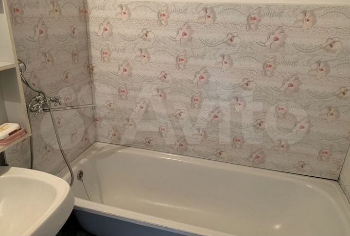 5-к. квартира, 95 м², 1/9 эт.