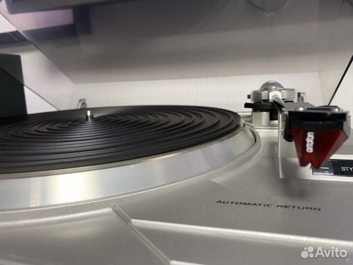 Виниловый проигрыватель Philips F7112