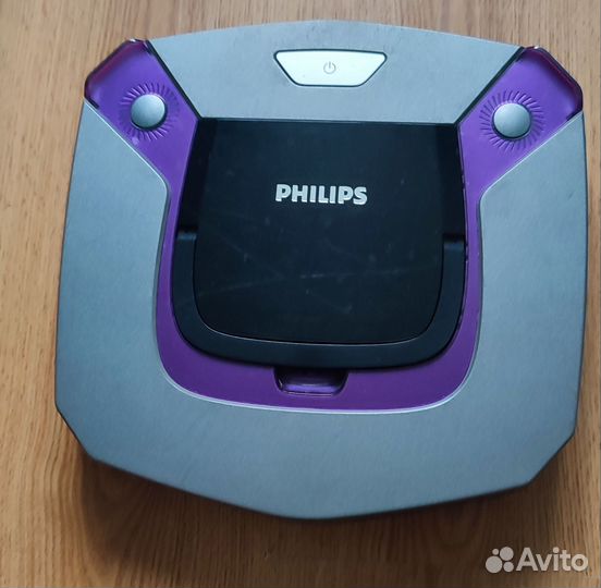 Робот- пылесос Philips