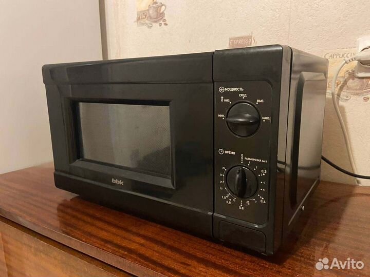 Микроволновка BBK 20MWS-709M