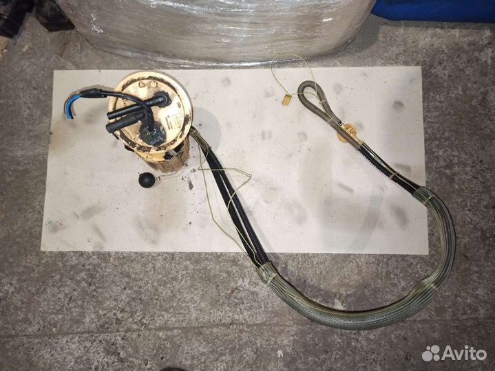 Насос топливный Volvo XC70 0580303065