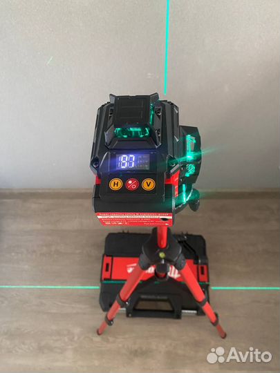 Лазерный уровень нивелир Millwoukee 4D 16 уровней