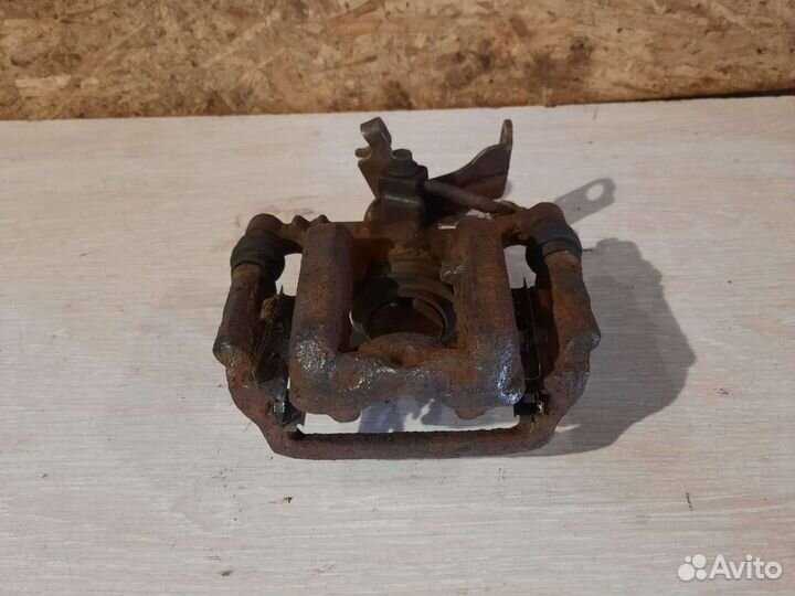 Суппорт задний левый Opel Mokka 4WD