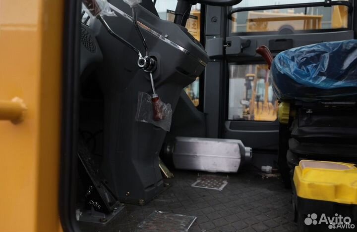 Фронтальный погрузчик LuGong T 928, 2023