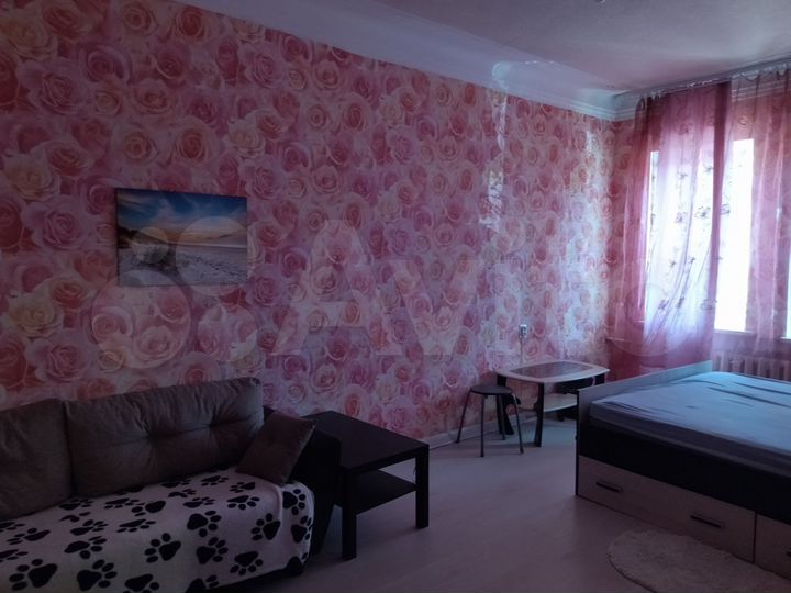 2-к. квартира, 52 м², 2/3 эт.