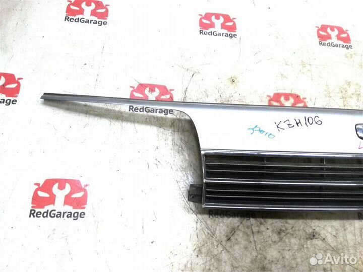 Решетка радиатора Toyota Hiace LH100 2LTE 1992